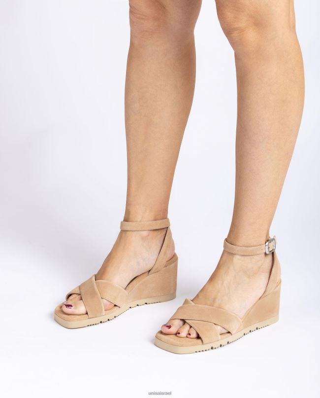 Unisa סנדל עם עקב טריז וסוליה מרופדת בז' נשים V2BP2170