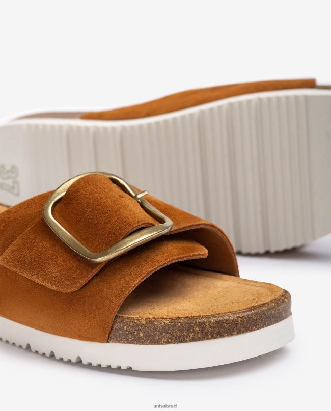 Unisa סנדל זמש עם אבזם חום נשים V2BP2325