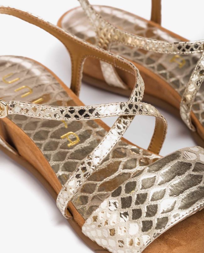 Unisa סנדלי עור בהדפס נחש באפקט מתכת זהב נשים V2BP2442