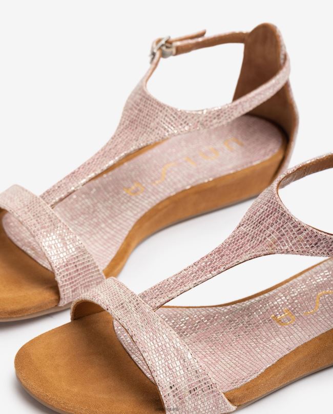 Unisa סנדלי עור באפקט מתכת עם רצועה על ידי מְעוּדָן נשים V2BP2447